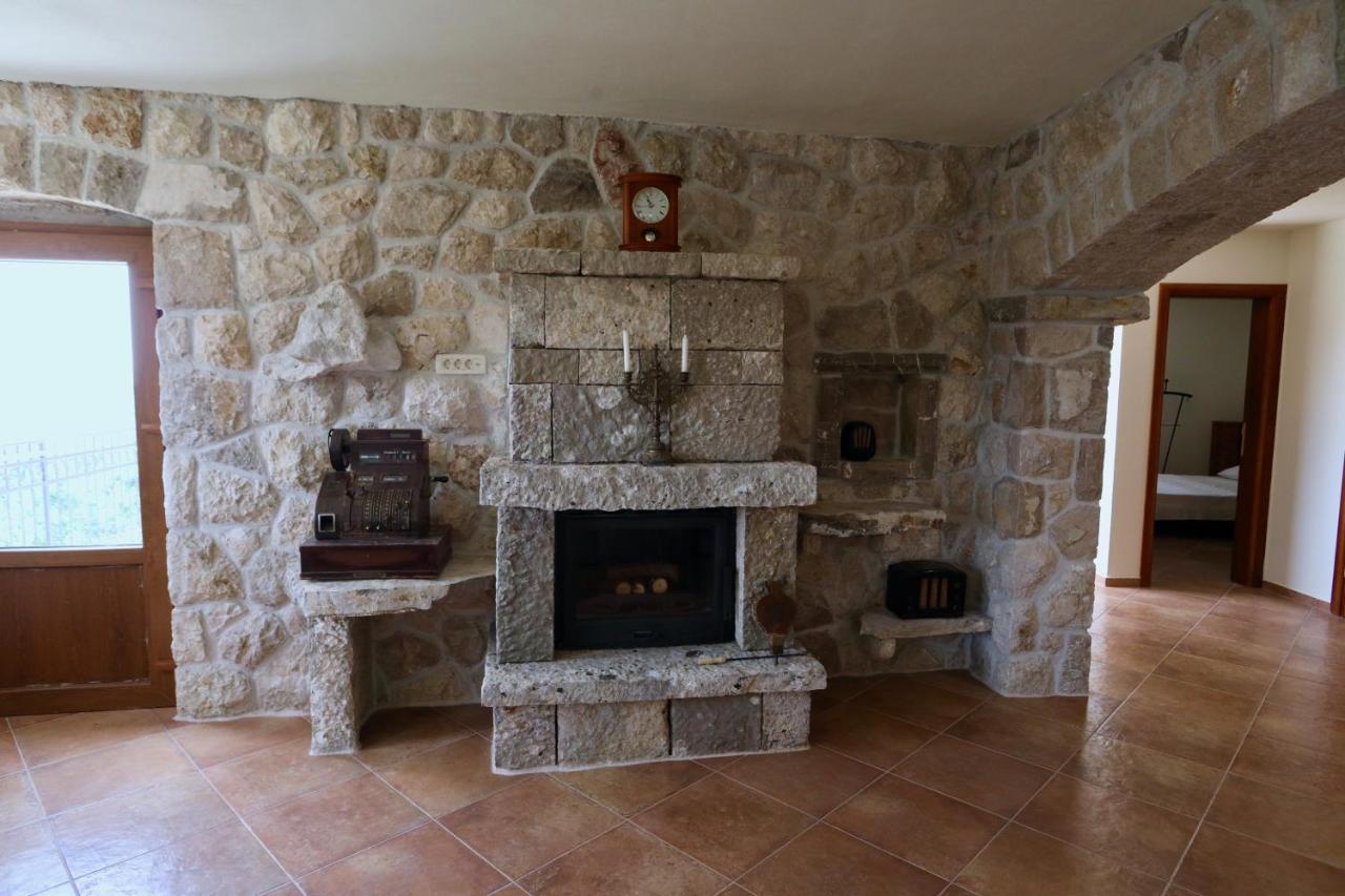 Mountains Villa Near Budva Exterior foto
